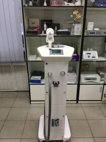 Аппарат вакуумно-роликового массажа с хромотерапией Slimming D-528