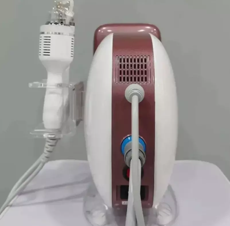 Аппарат микроигольчатого RF лифтинга с манипулой холода RF Mini (m1700)