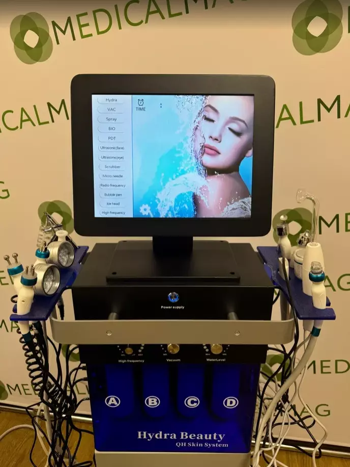 Косметический аппарат для омоложения HydraBeauty Pro 14 в 1